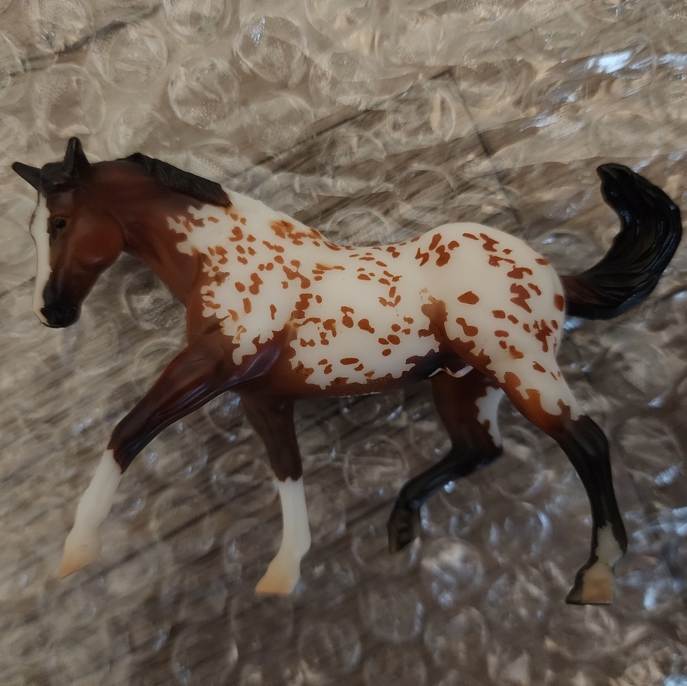 2021 Breyer Stablemate Club Tobias